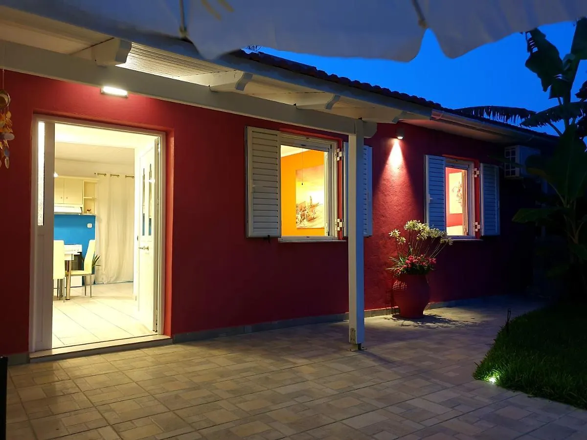 Willa Aloe House Lakíthra Dom wakacyjny